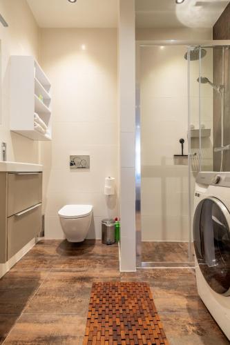 Ένα μπάνιο στο Stylish studio in the heart of Breda city center