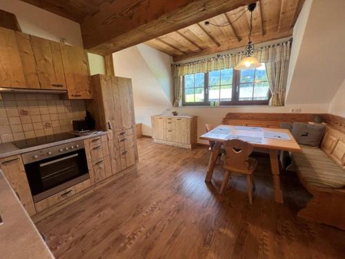 Kuchyň nebo kuchyňský kout v ubytování Ferienwohnung Hochtal