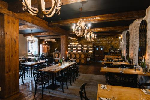 Restaurace v ubytování Hotel Podklasztorze