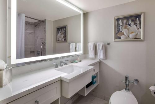 The Royal Sonesta New Orleans Image