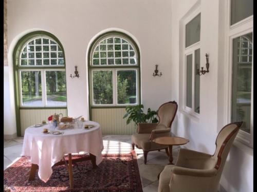 Posezení v ubytování Kailes Manor