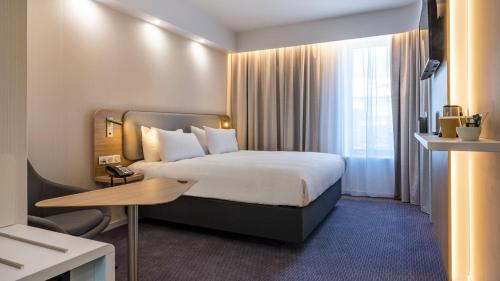 Katil atau katil-katil dalam bilik di Holiday Inn Express - Nice - Grand Arenas by IHG