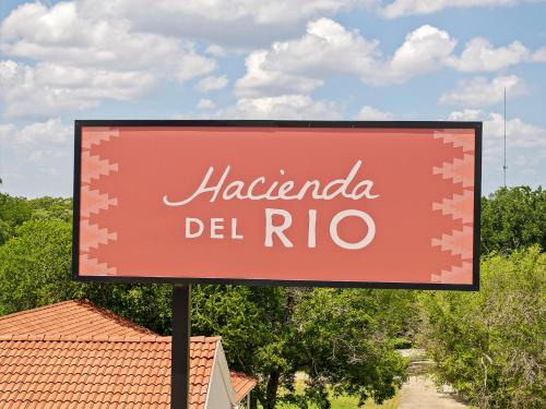 a sign for aldoria del rico at Hacienda del Rio in New Braunfels
