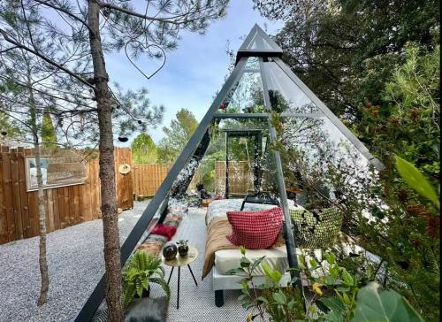 Zahrada ubytování Magnifique Pyramide en Verre