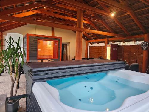 Nekézseny Gyöngye Vendégház