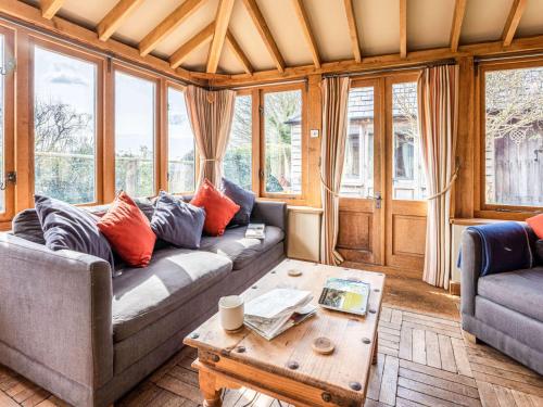 Ruang duduk di 2 Bed in Goudhurst 56347