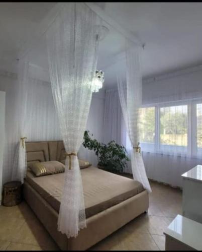 Gallery image of Mia Luxury Apartament Near Tirana Lake Park in Sauk