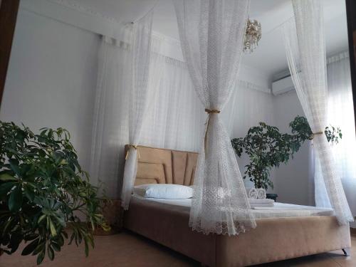 Gallery image of Mia Luxury Apartament Near Tirana Lake Park in Sauk