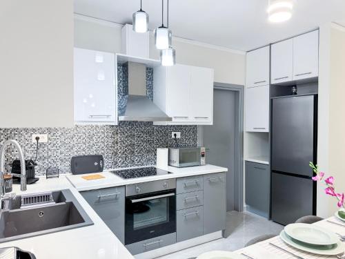 All Seasons Luxury Apartment