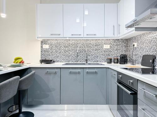 All Seasons Luxury Apartment