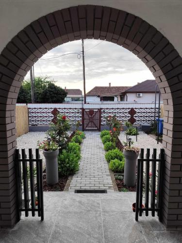 Taman di luar Kerekes Vendégház