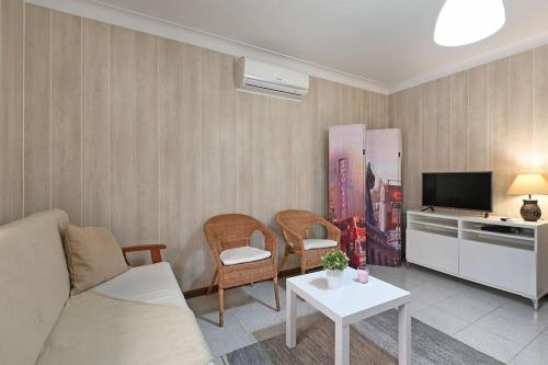 Bessa - Casinha Típica do Porto com dois quartos