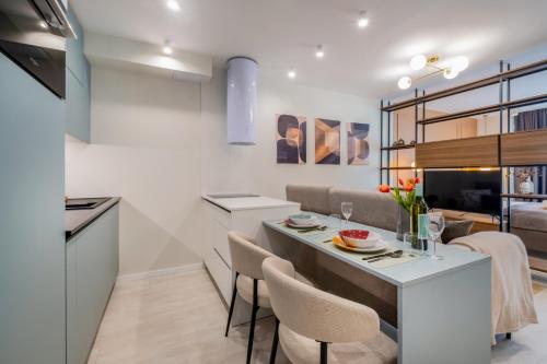 Dapur atau dapur kecil di MyFlat Wave Luxury 44 Suite