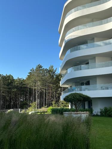 Rogowo Pearl Green Deluxe 2 sypialnie z widokiem na wydmę i na jezioro