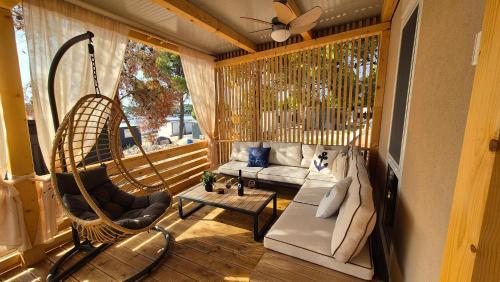 INNOVA TravelVir Mobhome Donna