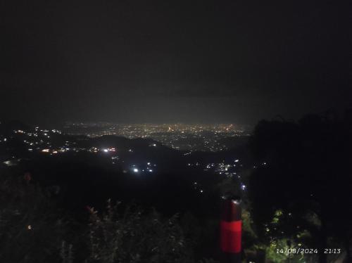 Φωτογραφία από το άλμπουμ του Garhwal Mandal Kaddukhal uttrakhand σε Kanatal