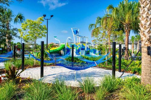Stunning Home wPrivate Pool, minutes from Disney photo 20