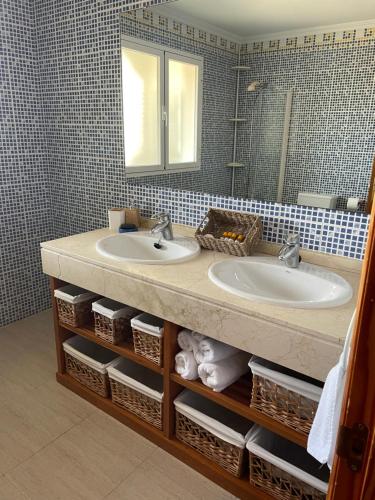 Kúpeľňa v ubytovaní APARTAMENTO ROMANILLA FRENTE AL MAR