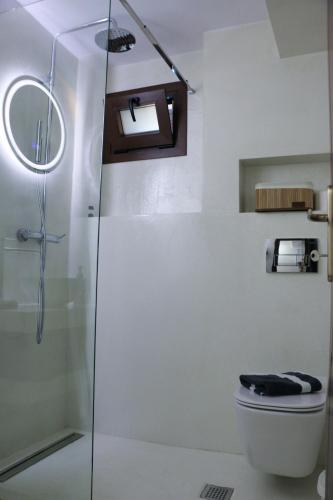 Bilik mandi di Pari House