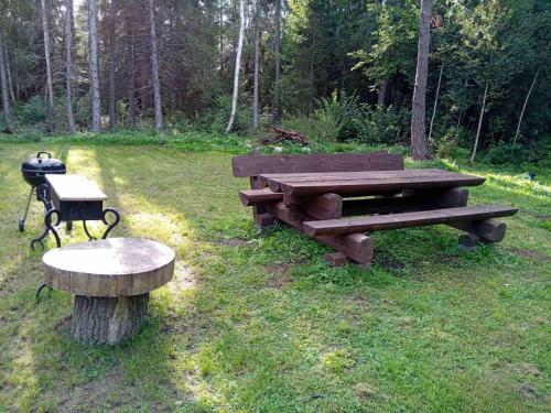 Jardin de l'établissement Rooslepa puhkemaja