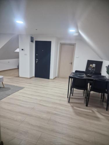 Μια τηλεόραση ή/και κέντρο ψυχαγωγίας στο Vila Xenos Zrenjanin
