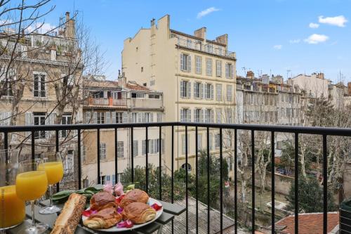 AMICAL-Marseille-Coeur de ville Balcon