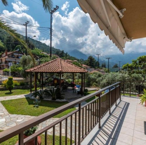 Nespecifikovaný výhled na hory nebo výhled na hory při pohledu z apartmánu