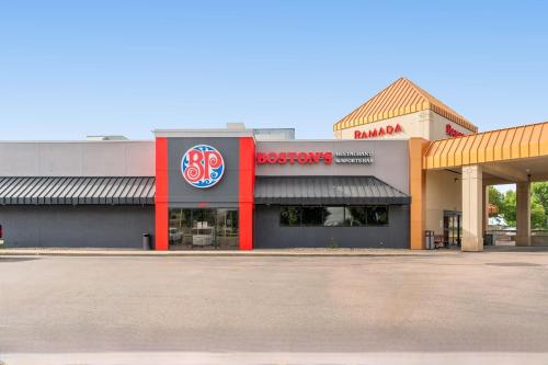 Сертификат, награда, вывеска или другой документ, выставленный в Ramada by Wyndham Sioux Falls Airport - Waterpark Resort & Event Center