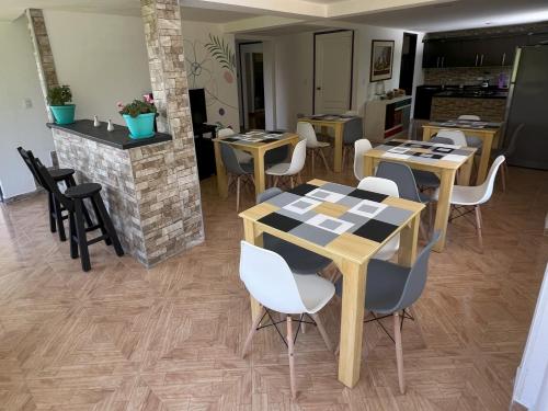 Restaurace v ubytování NUEVO Hotel Morada en el centro del Eje Cafetero