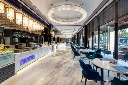 Restoran atau tempat lain untuk makan di Xiamen Lujiang Mingjia Hotel