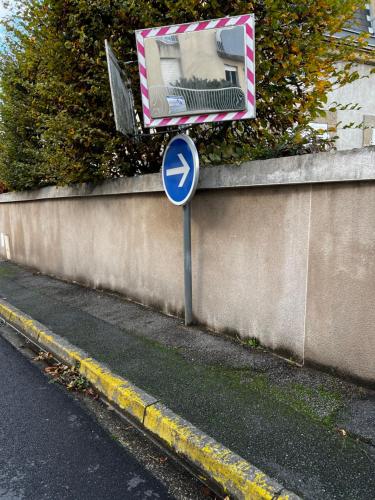 Photo de la galerie de l'établissement F2 en rez de jardin pour 4 personnes, à Yzeure