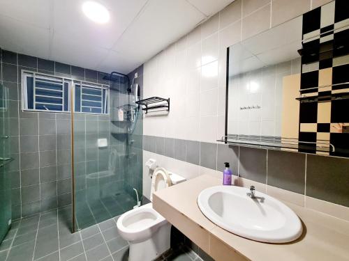 Koupelna v ubytování 3 Bedroom Koi Kinrara Suite, IOI Puchong, Bukit Jalil Pavilion, Bukit Jalil Stadium, Sunway Pyramid, Sunway Lagoon ML
