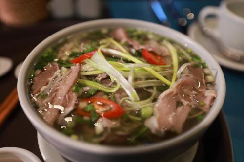 Comida en o cerca de este hotel