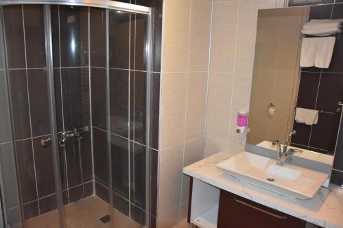 Un baño de Koç Otel Çankırı