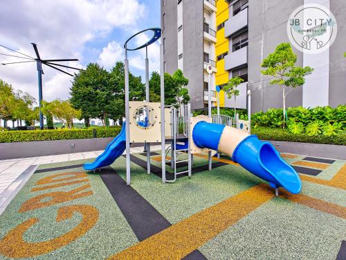 Zona de juegos infantil en Sunway Grid by RR JBcity