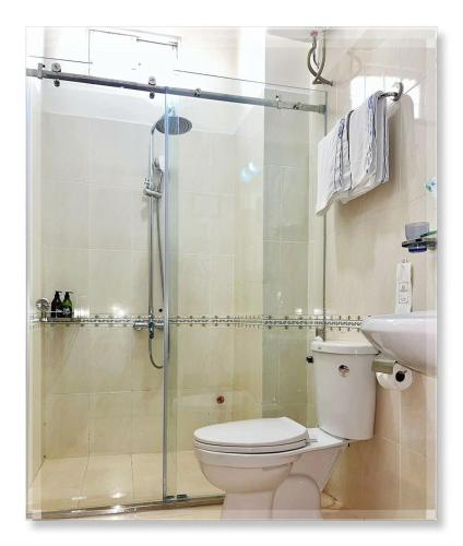 Bilik mandi di Khanh Lai Hotel 慶來旅店