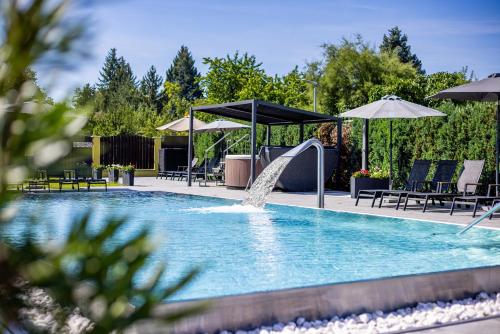 Hotel Aura Design & Garden Pool