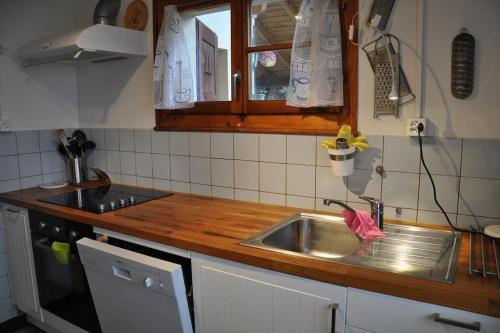 Una cocina o zona de cocina en Héloïse