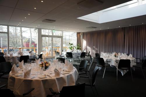 Restaurace v ubytování Frederiksdal Sinatur Hotel & Konference