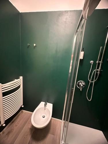 Bilik mandi di Hotel Conca D'Oro ***S
