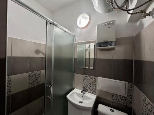 A bathroom at Saraya