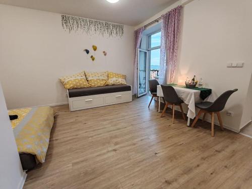 Fotografie z fotogalerie ubytování Apartment STAR Brno with terrace 5c v destinaci Husovice