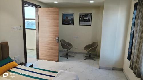 Un lugar para sentarse en ID Square residency Parbhani