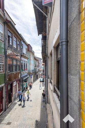 Spacious Duplex in Porto's Downtown • A/C