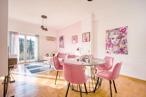Royal Embassy Apartment