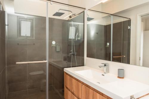 Townhouse moderne avec piscine et jardin