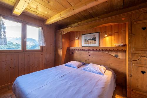 Postel nebo postele na pokoji v ubytování Le Paccaly, Piscine et Aire de jeux