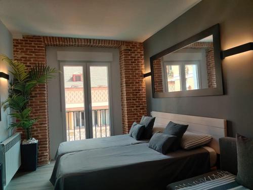 ººEM Historical CityCentre WiFi AC SmartTVºº