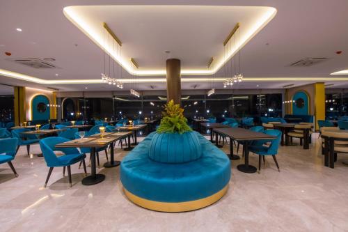 Гостиная зона в Crowne Plaza Yalova by IHG