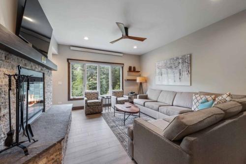 Χώρος καθιστικού στο The Charter at Beaver Creek A140